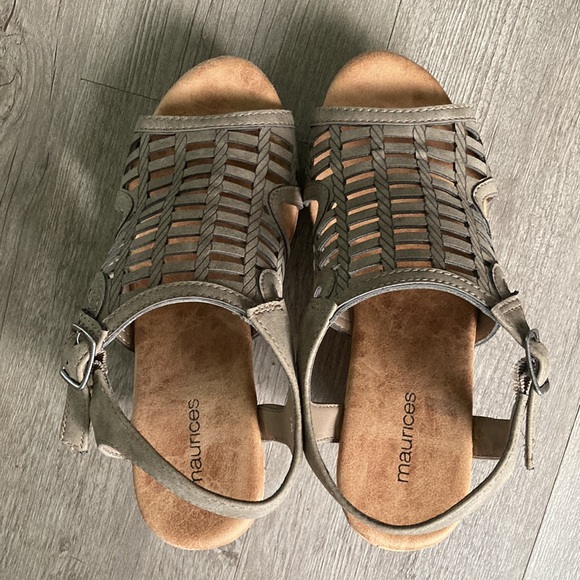 🎉HP🎉Like New Maurices Woman’s Francie Gray Strappy Cork Wedge Heels - Picture 7 of 9